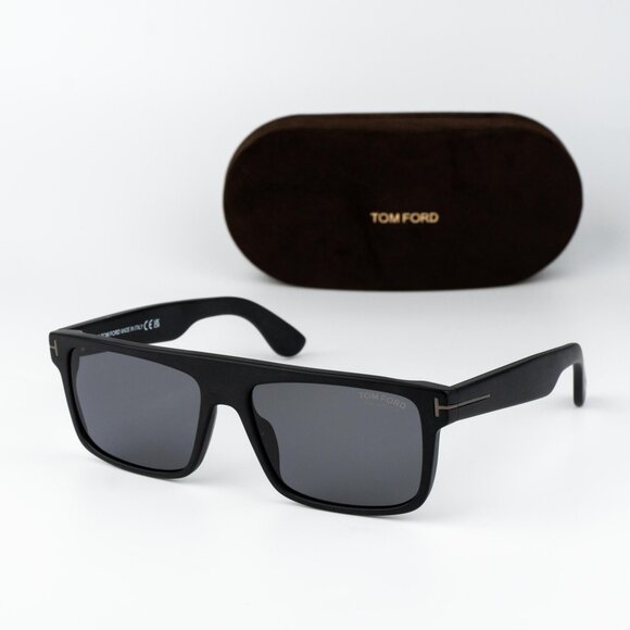 Tom Ford PHILIPPE Men Sunglasses Matte Black Polarized Rectangle FT0999-N/S 02D - Picture 1 of 11